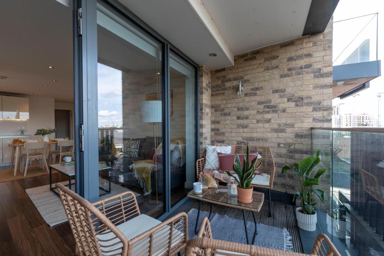 Modern Luxe Apt Just 10 Mins From Tower Bridge! Easy Access To Tube And Bus London Exterior photo