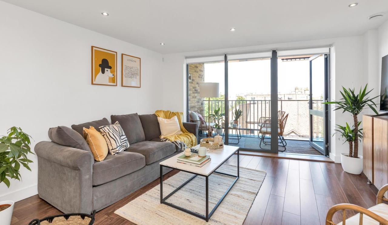 Modern Luxe Apt Just 10 Mins From Tower Bridge! Easy Access To Tube And Bus London Exterior photo